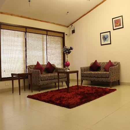 Oyo 2531 Hotel Una Comfort Misty Oak Nainital Kültér fotó