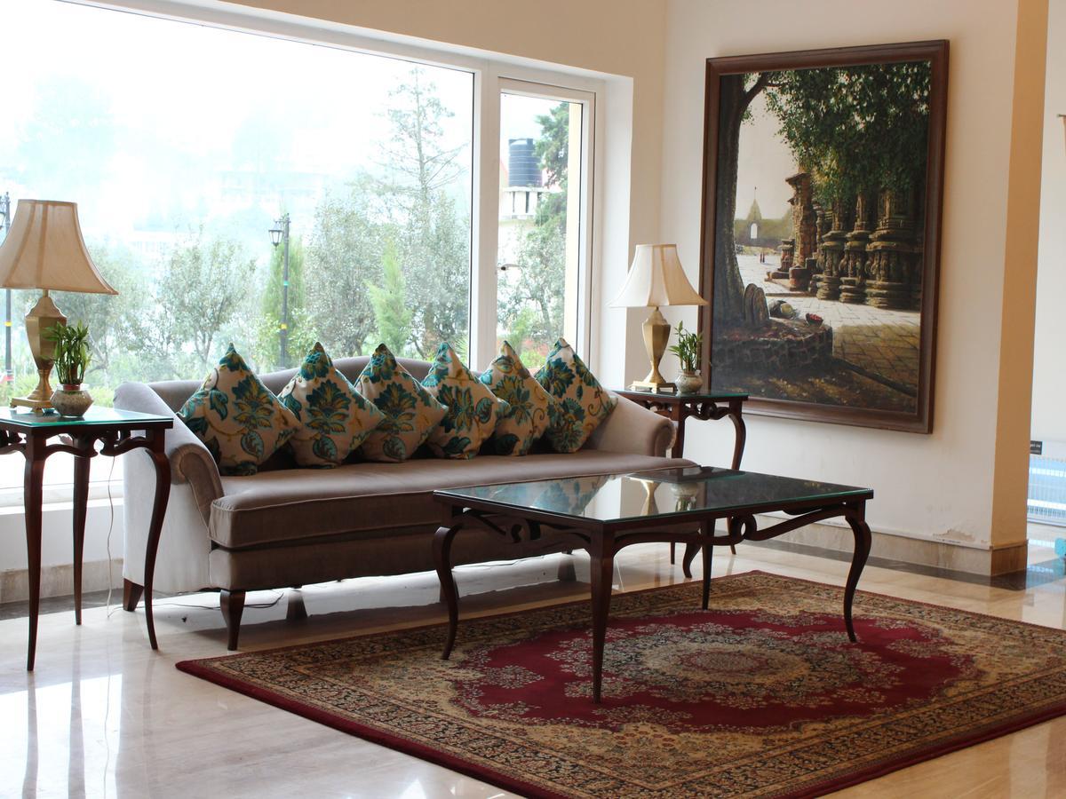 Oyo 2531 Hotel Una Comfort Misty Oak Nainital Kültér fotó