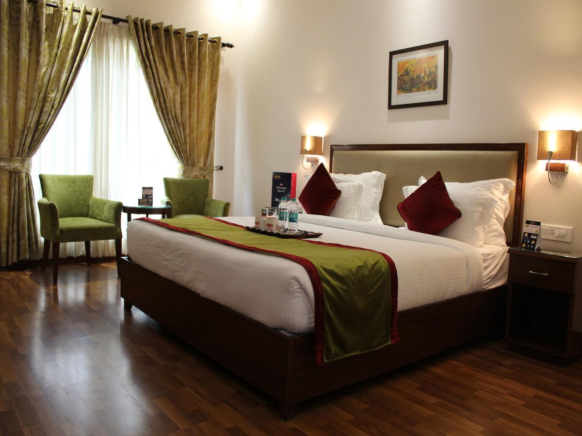 Oyo 2531 Hotel Una Comfort Misty Oak Nainital Kültér fotó
